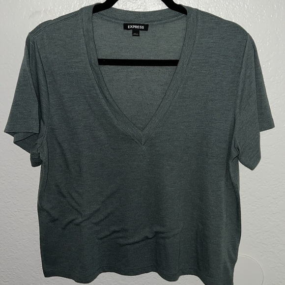 GENTLY USED EXPRESS T-SHIRT - Picture 2 of 4